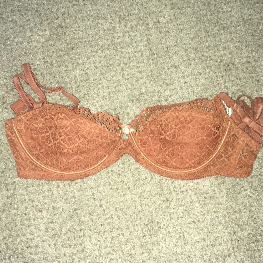 Bra (never wore too small for me)
